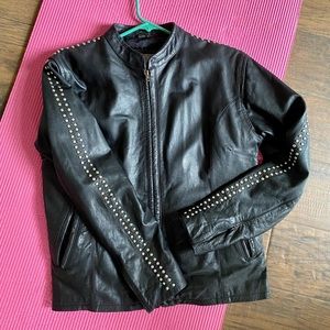 UNIK  women’s studs black leather jacket